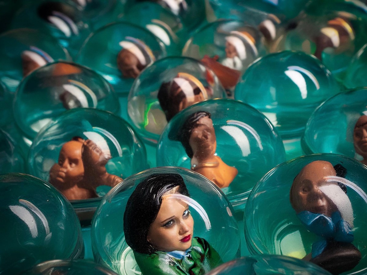 “Pensiero bruciato” di Chantal Salvinelli